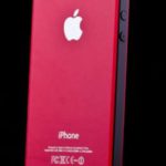 Červené sklo a nový design pro iPhone