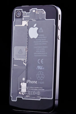 Skleněný panel - čiré sklo a nový design pro iPhone