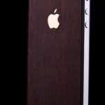Dřevěný panel tmavý a nový design pro iPhone